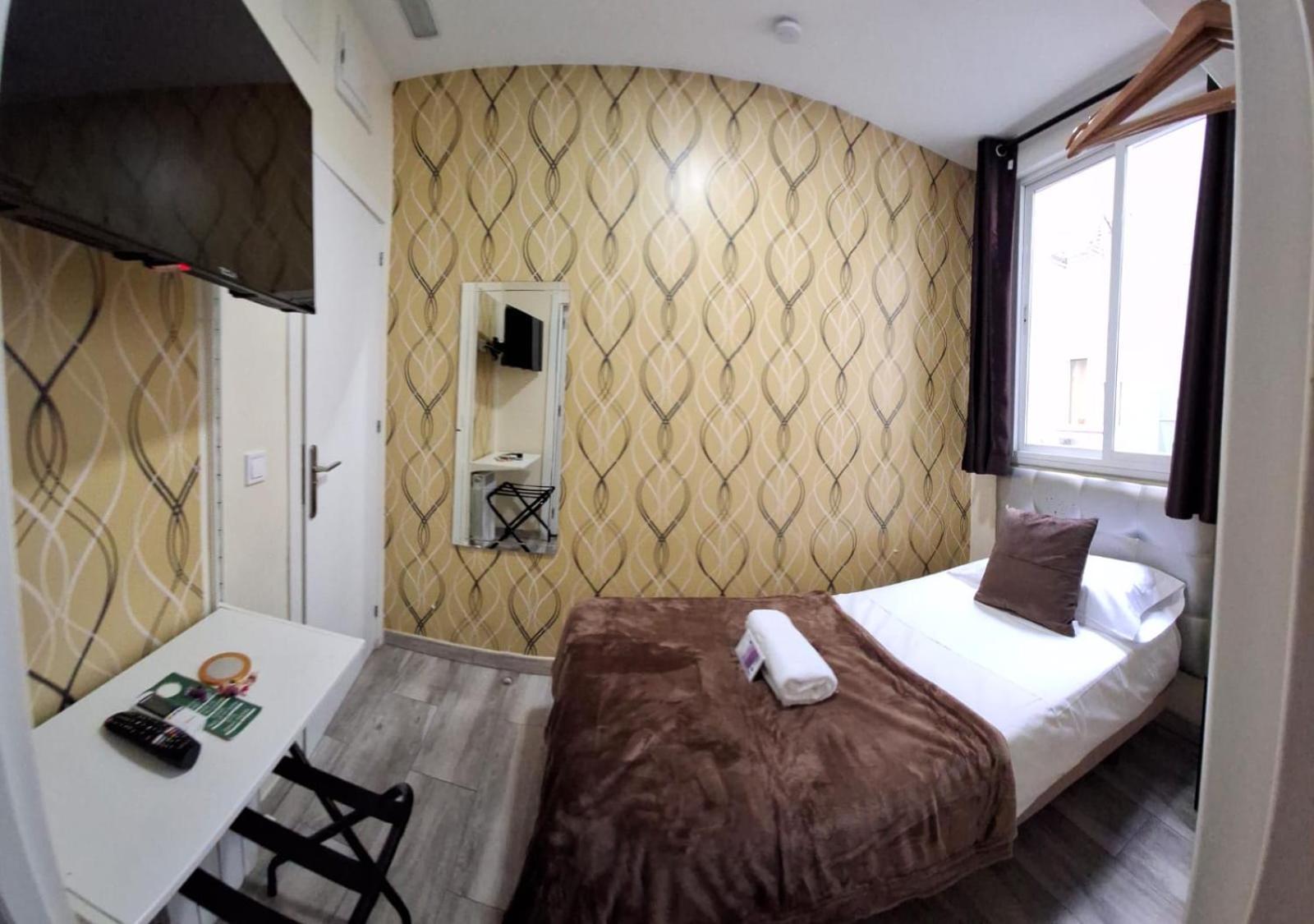 Ch Cruz Madrid Hotel Ngoại thất bức ảnh