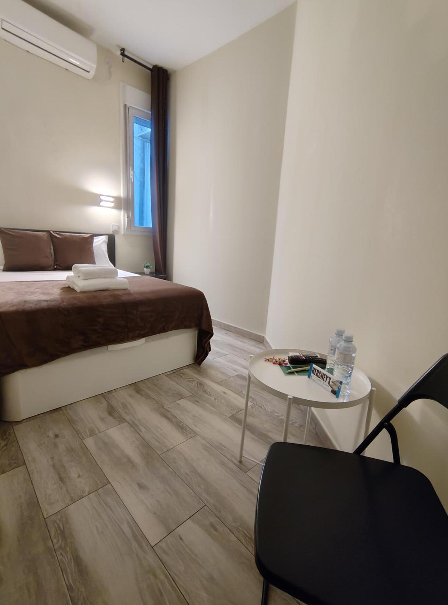 Ch Cruz Madrid Hotel Ngoại thất bức ảnh